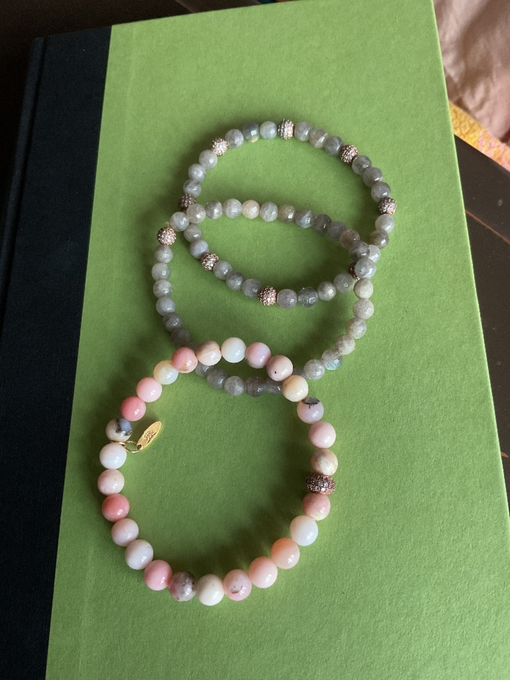 HANAI set of beaded bracelets